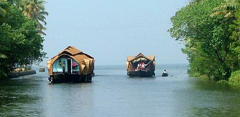 Munnar- Alleppey- Kumarakom Tour Package